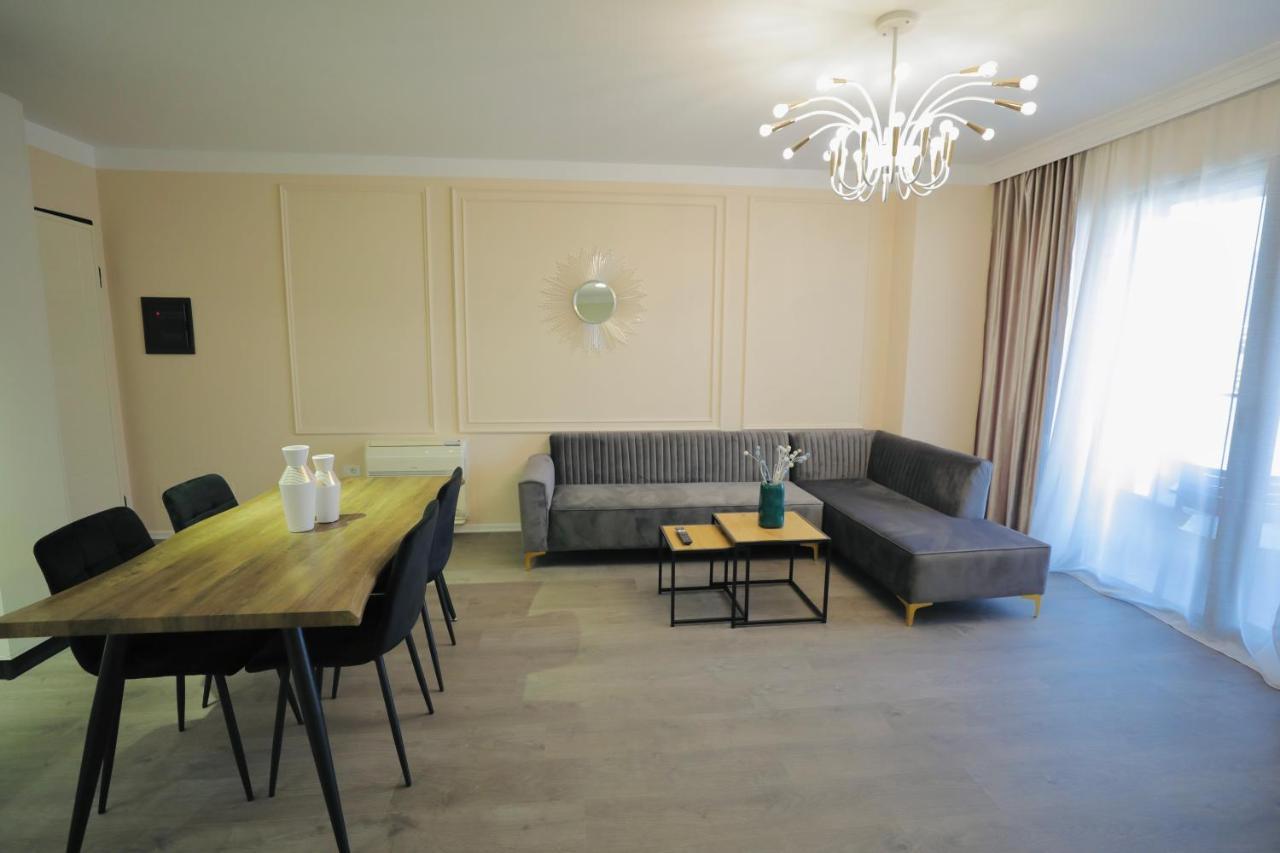 Apartment Miku - Captivating 3 Bedroom At Olympic *